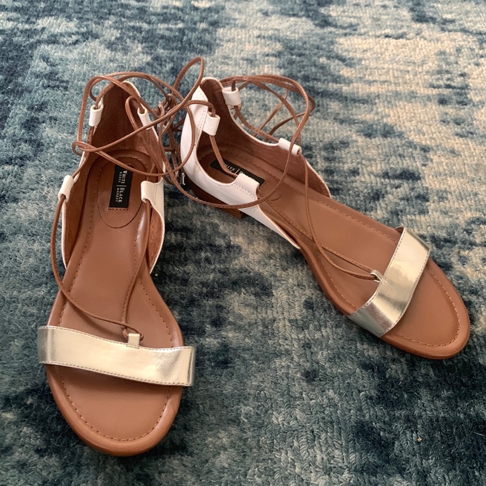 NWOT WHITE HOUSE BLACK MARKET Gladiator Sandals